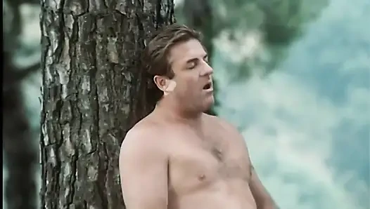Moana Pozzi ile dışarıda nostaljik anal orgazm