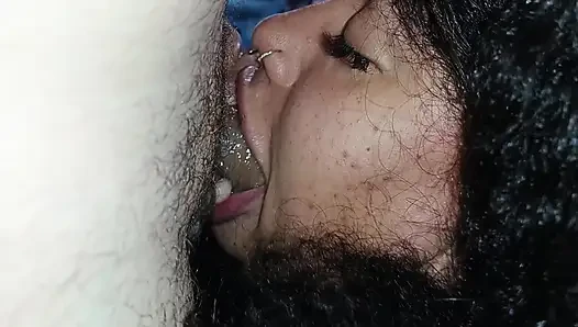 SHE LOVES CREAMPIE, SUCKING HARD AND DEEP ON HIS COCK, UNTIL THE CUCKOLD CUMS