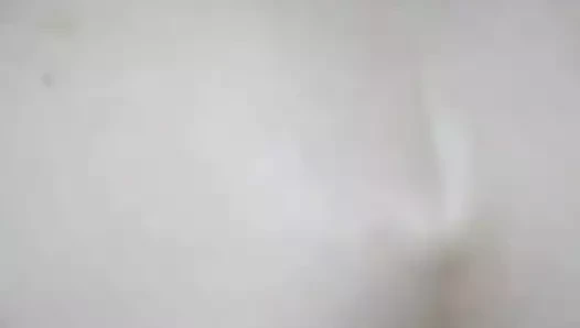 Genç adam ateşli orta yaşlı seksi kadını sikiyor