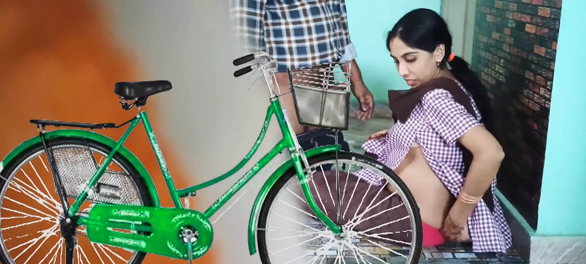 Hot Indian School Lovers Enjoying Sex in Winter Sex