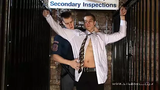 Havaalanı güvenliği adam ve paul raw