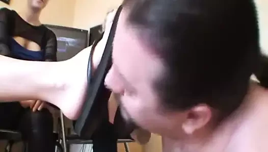 Frenchtrampling- iki parmak arası terlik yalama katy marion ve floransa