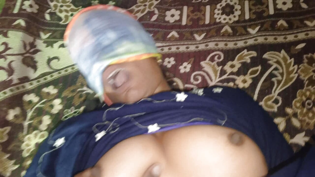 Bhabhi ki gand mari raat ko Hindi audio.