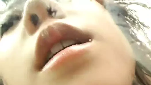 alay Asya genç öğrenci