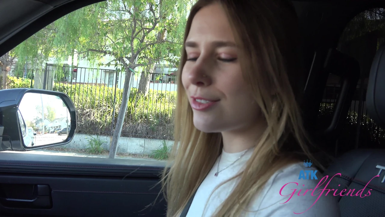 Fiona’s Desperate Pee Drive: Car Piss, Trail Squat, Hard Fuck, Cig Footjob & Creampie Pee Show