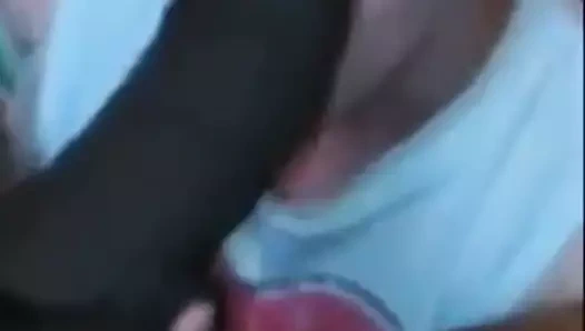 beyaz civciv emme bbc