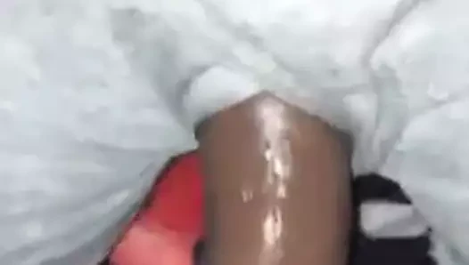 İri güzel kadın akıyor