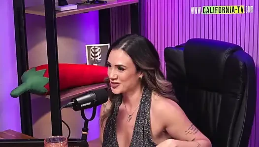 Ateşli Hatun Rafa Lima Vücudunu Gösteriyor Ve Fantezilerini Anlatıyor
