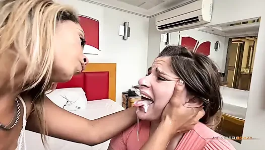Genni'nin yüzüne oturma ve tükürme hakimiyeti - tükürdüğüm orospumu yut