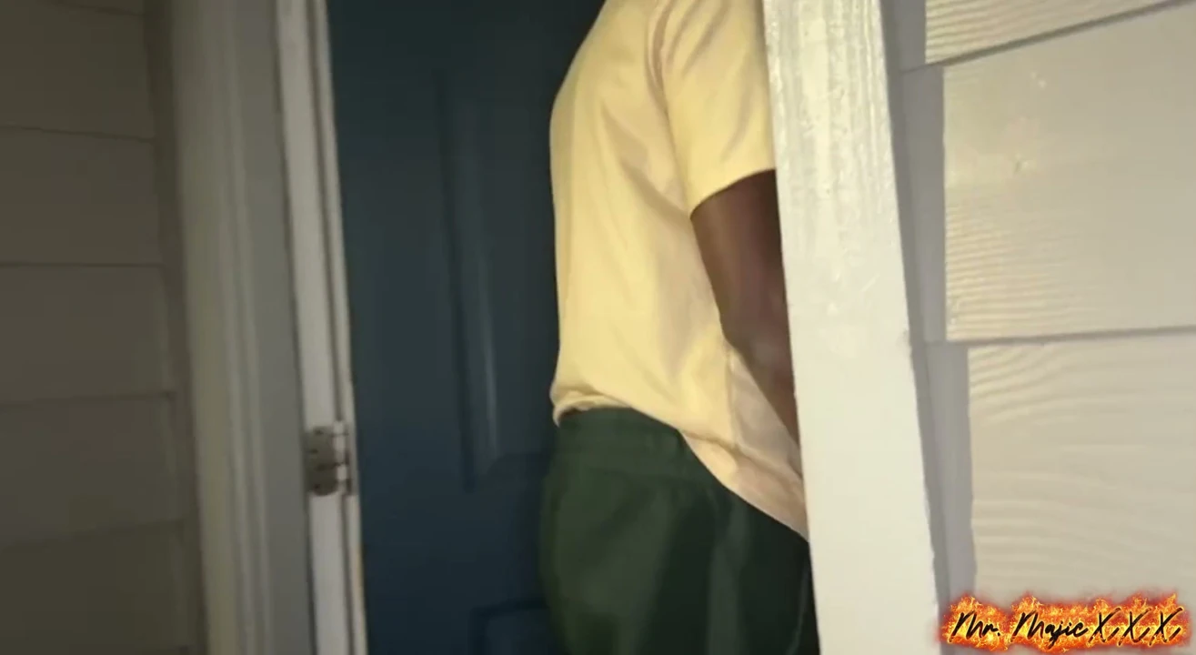 New Neighbor Busty Bexx Is Double Stuffed by Blvck Rose & Mr Majic