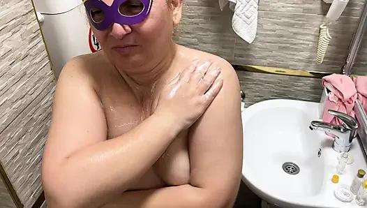 Naked and Wet Zara Charm Enjoying a Hot Hotel Shower