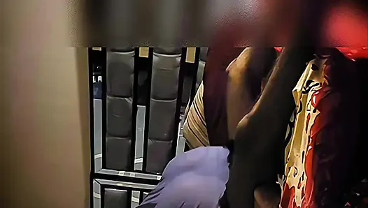 Suudi Yemenliyi sikiyor her durumda siliniyor Suudi Yemenli karısını sikiyor