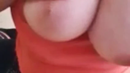 Amy'nin büyük şişman göğüsleri