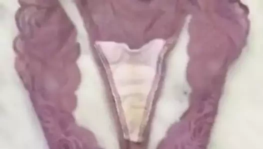 Kardeşin karısının kirli külotu