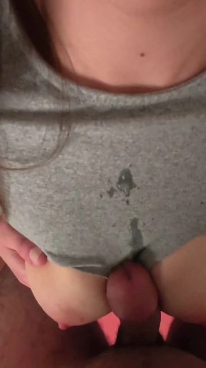 Bakış açısı: Yoga pantolonunu yırtıyor, büyük götünü yağlıyor ve yumuşak amının içine boşalıyor | Klip 2