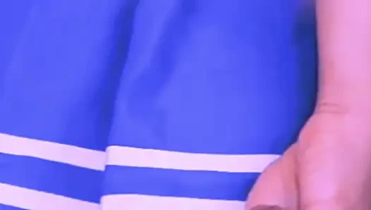 Üvey kız kardeş sert yarağıyla üvey erkek kardeşinden ders alıyor