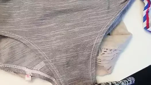 tasha'nın pembe kirli tanga ve kirli dantel külot üzerinde boşalmak