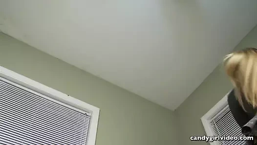 Anabelle Pync'in etek altı bakış açısı