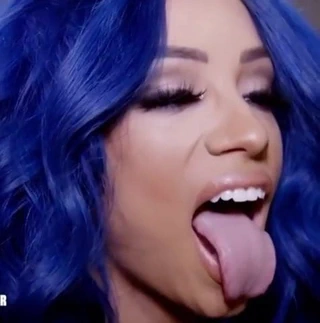 Sasha bankaları ve seksi dili