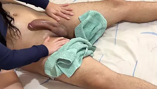 Çok mutlu sonla biten masaj odası.