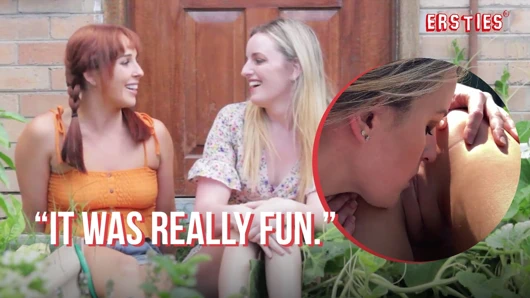 Ersties - köylü kız Nova çiftlikte Charlie F ile ateşli lezbiyen seks yapıyor