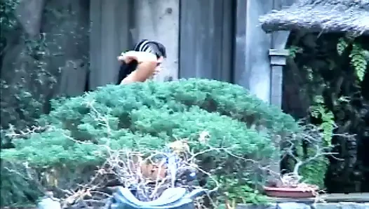 Brooke götü ve göğüsleriyle sert sikişiyor