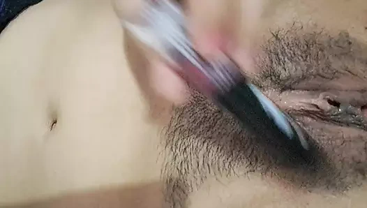 seninle sevişmek ve ıslanmak istiyorum seni vajinamla sıkmak