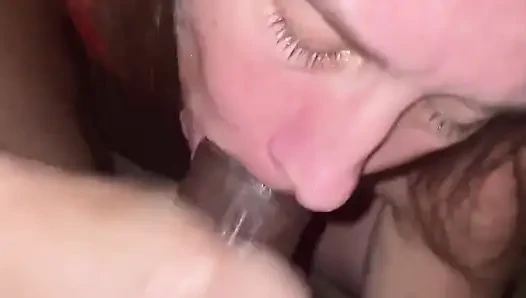 Trixie знакомит меня с эксгибиционизмом