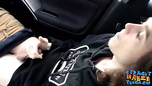 Düz thug sean johansen masturbates açık havada ve cums