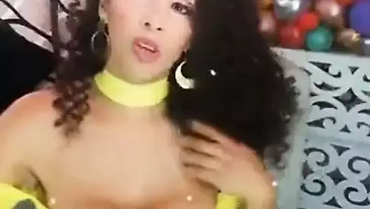 CHUKA01 - Elvira Palomino 18hgstfa