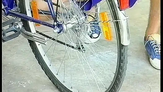 Alman Kapılarının Arkasında Özenle Siktir Edilir - Tam Film