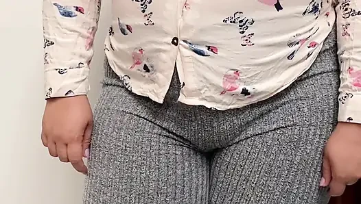 My Stepmom Milf Cleaning And Bouncing Her Beautiful Ass In Yoga Pants