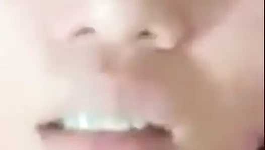 Üvey kız sanjay inleyerek mastürbasyon yapıyor