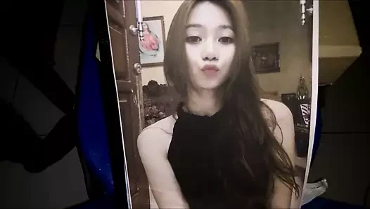 crot muka cewe cantik dua kali