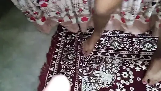 Kız arkadaşla boşalma ateşli amcık yalama gösterisi