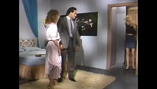 Edepsiz sarışın sürtük için klasik seks