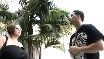 Büyük memeli iri güzel kadın kg