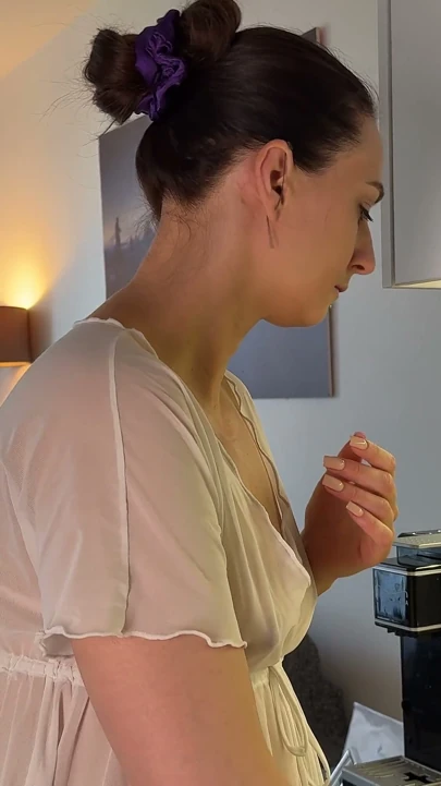 Flört eden küçük bir uyandırma çağrısı