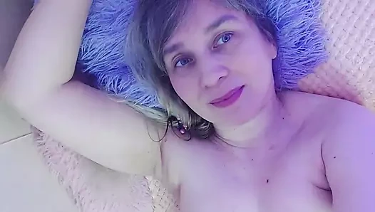 Krem amcık orgazm oluyor