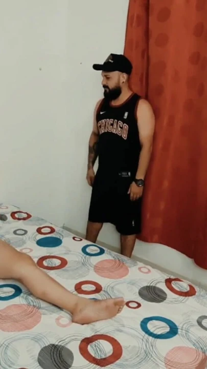 Üvey anne orta yaşlı seksi kadın azgın üvey oğlunu kalın yarakla sikiyor - İspanyolca porno | Klip 1