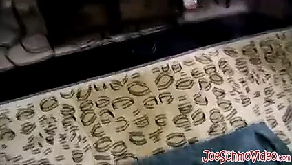 Solo amatör vuruş onun sert çük solo ve boşalmak patlamalar