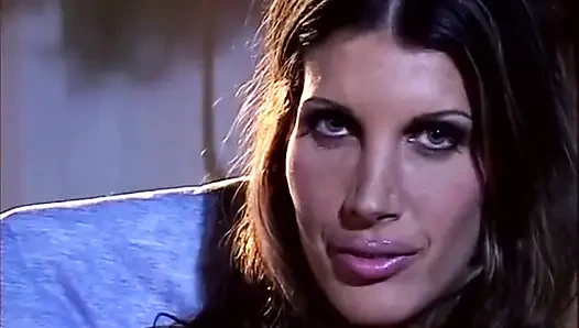 Evli kadınlar evde yalnız: evli kadın #155