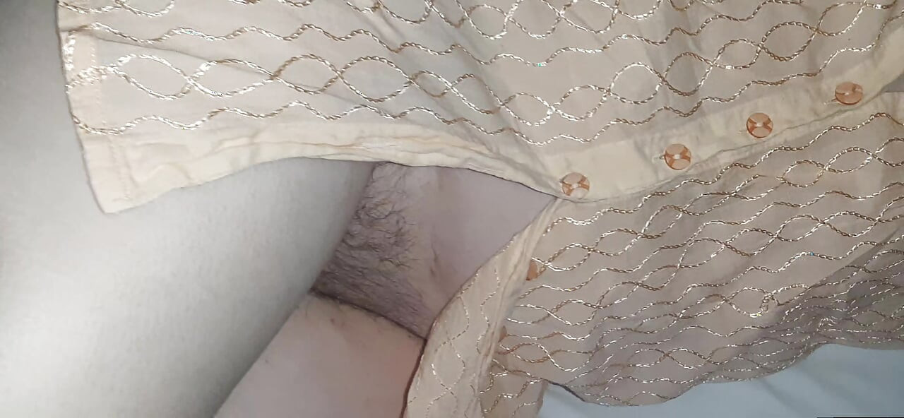 When I came to my stepmother's room, her pussy was wet.