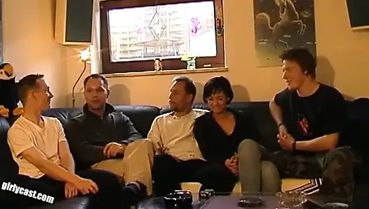 Lisa Mannie'i gavat yapıyor