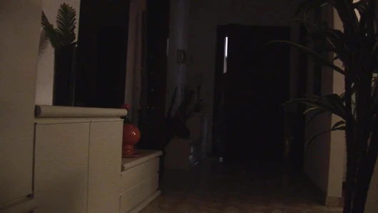 Üvey anne sinirlendi