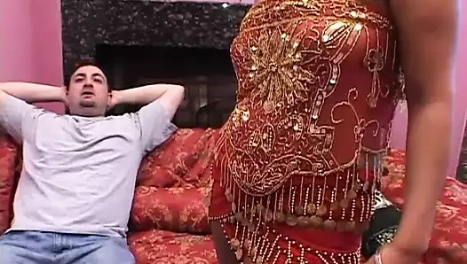 Hintli vajinam tatmin bekliyor