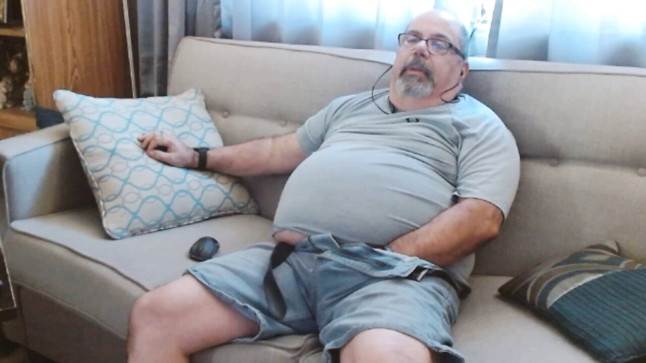 porno izliyor ve azgın var - johngalt 060769