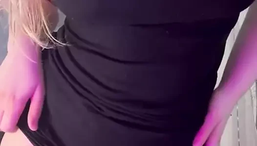 Ateşli vücut seni azdırıyor. Büyük göt ve mükemmel memeler