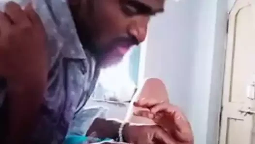 büyük göğüsler emme