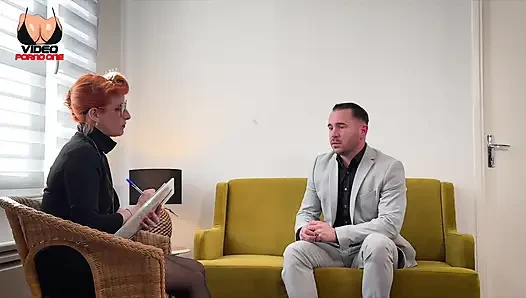 Psikolog Büyük Bir Sürtük Ve Penisi Çok Sever!